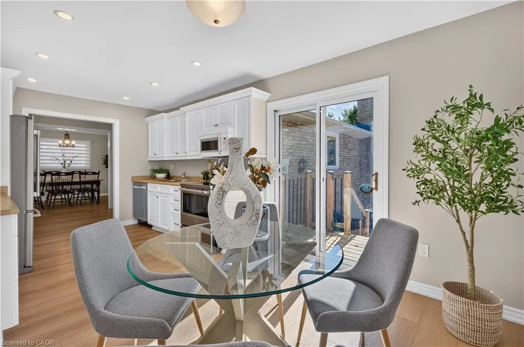 7 Fern Avenue