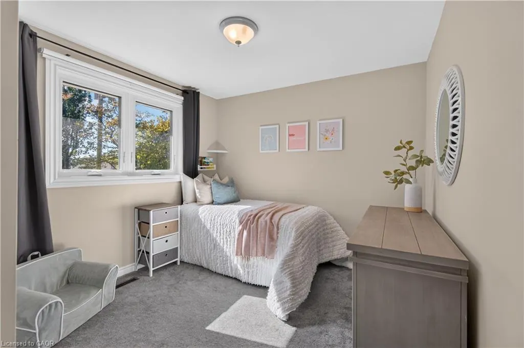 7 Fern Avenue