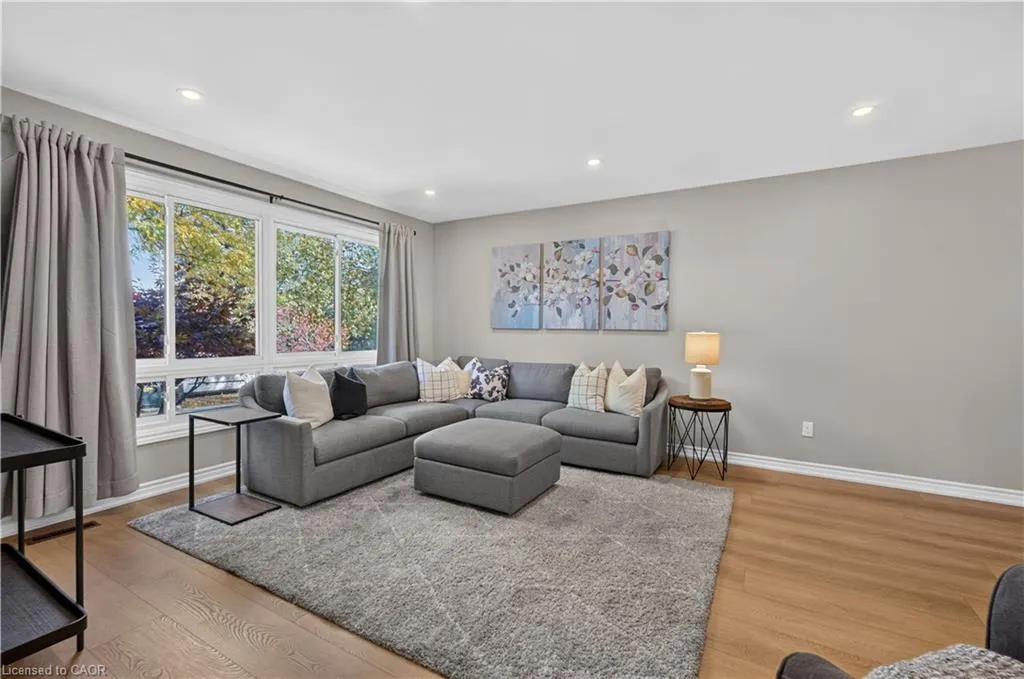7 Fern Avenue