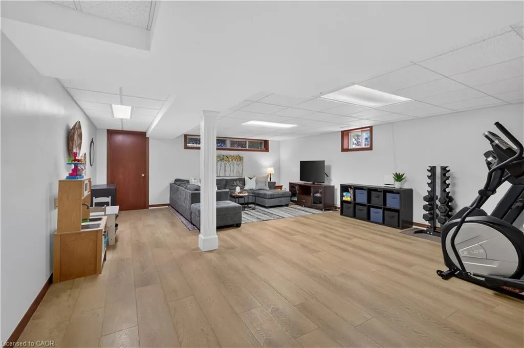 7 Fern Avenue