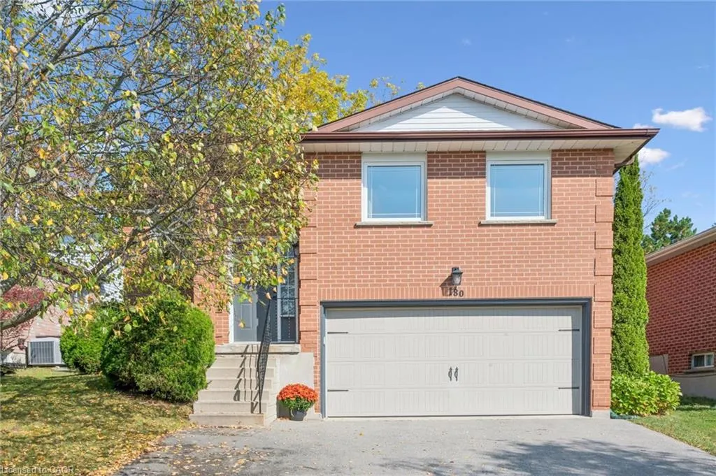 180 Eastforest Trail