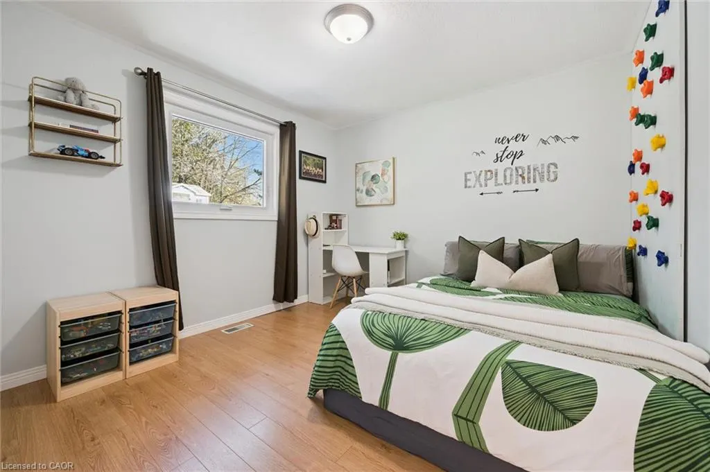 180 Eastforest Trail
