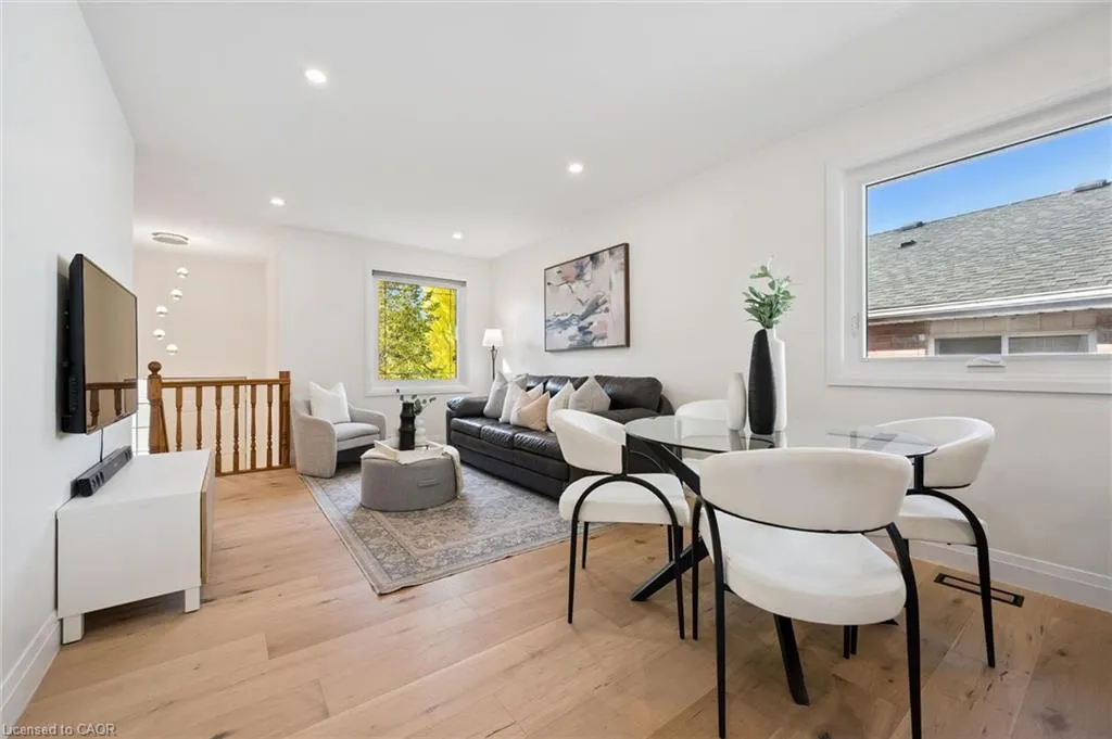 180 Eastforest Trail
