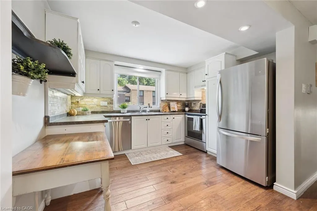 220 Salisbury Avenue #27