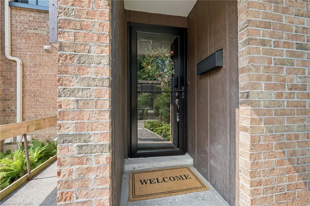 220 Salisbury Avenue #27