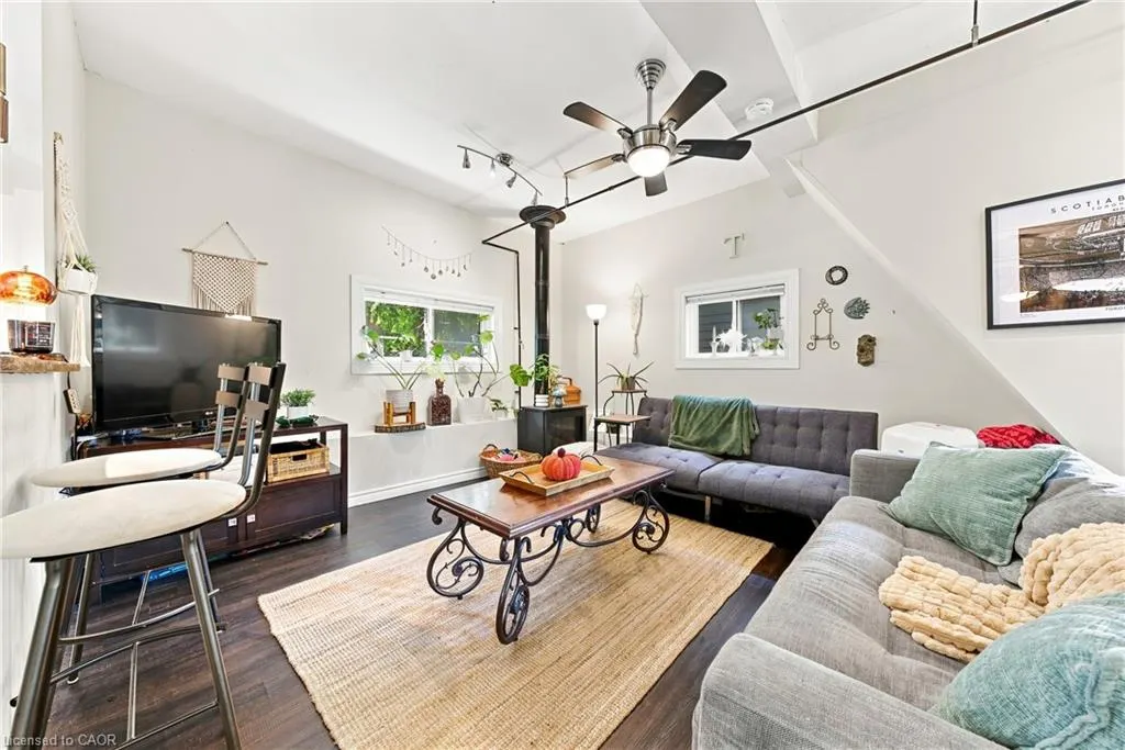 2177 Lakeshore Road