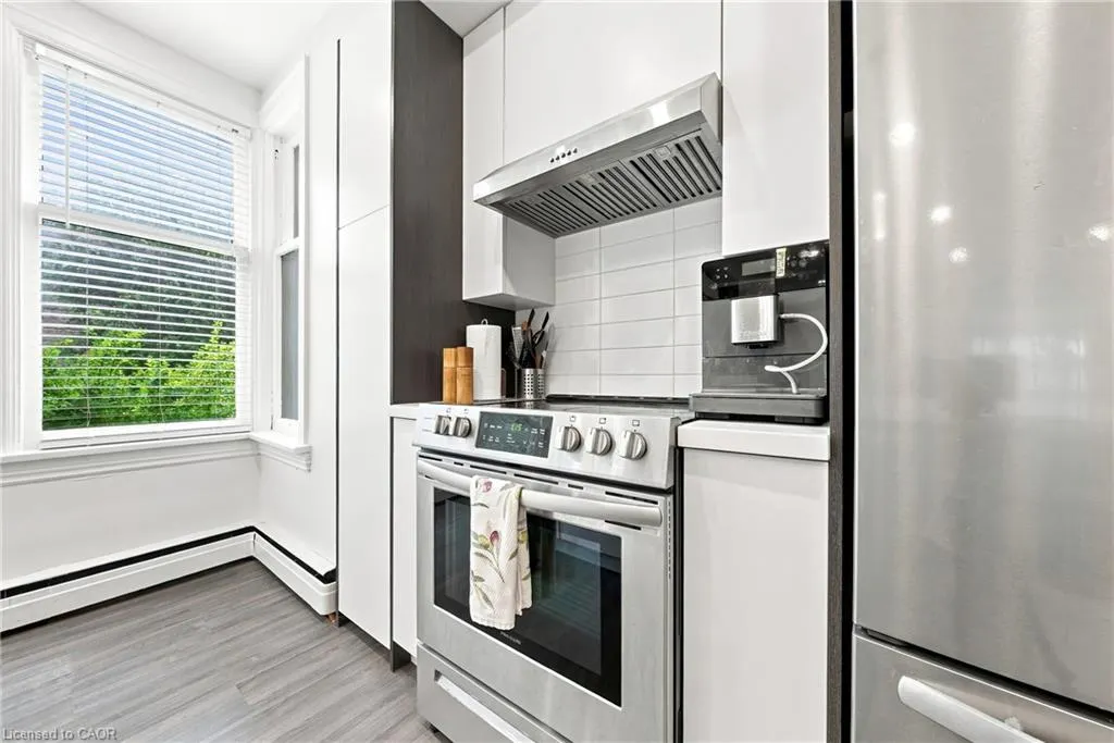 2177 Lakeshore Road