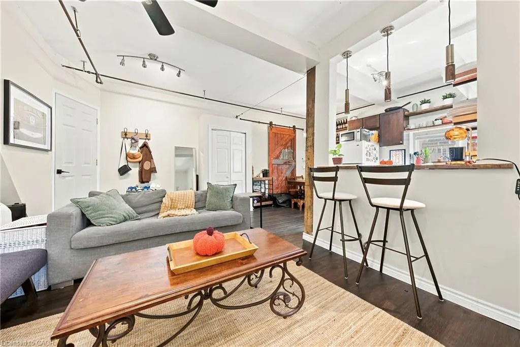 2177 Lakeshore Road