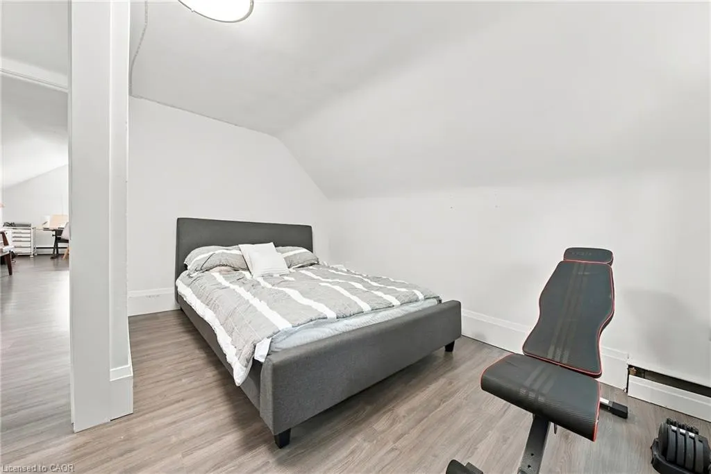 2177 Lakeshore Road