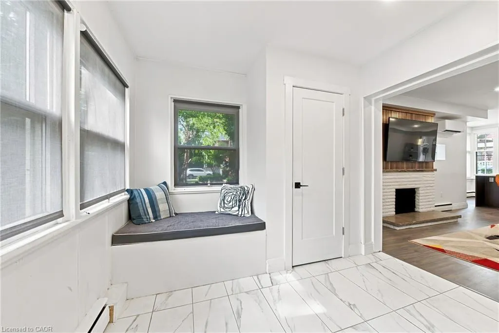 2177 Lakeshore Road