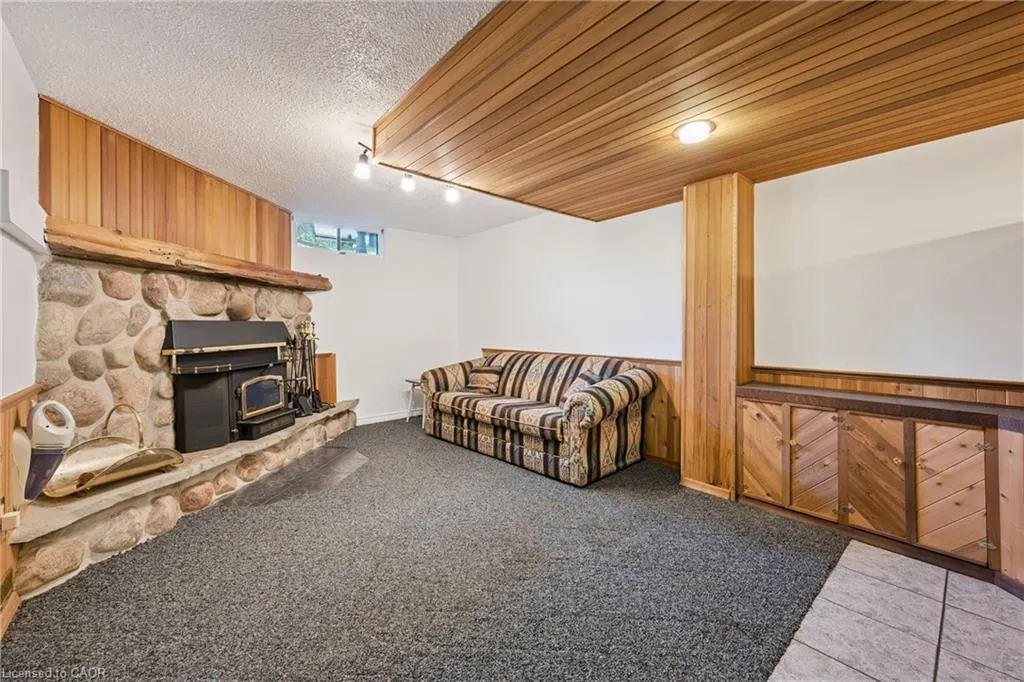 128 Briar Knoll Drive