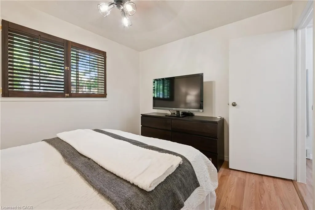 128 Briar Knoll Drive