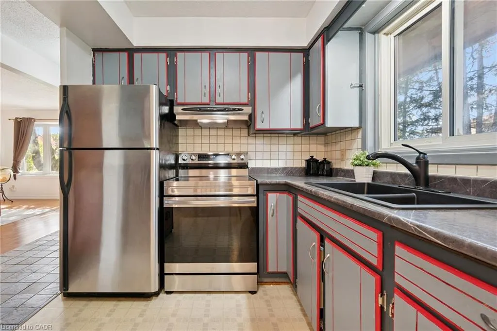 128 Briar Knoll Drive