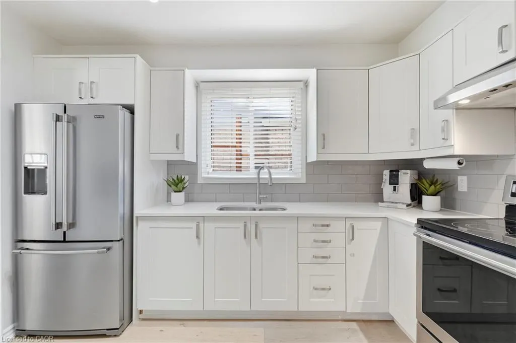 37 Bayview Drive