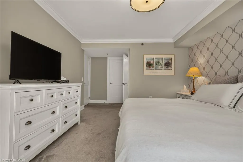 100 Burloak Drive #1303
