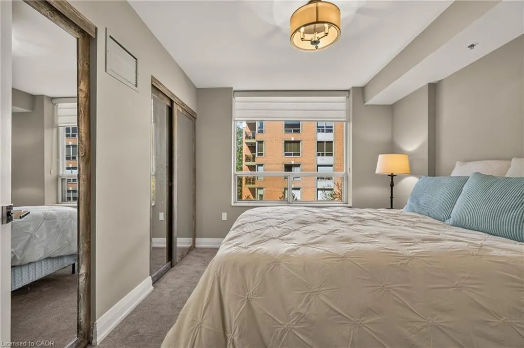 100 Burloak Drive #1303