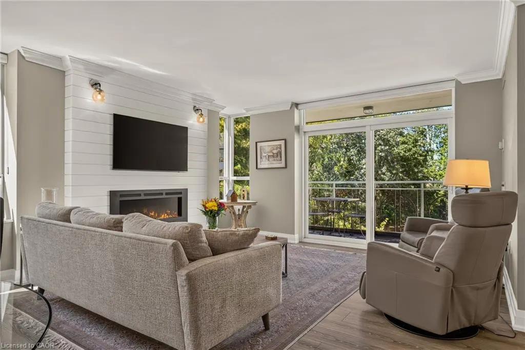 100 Burloak Drive #1303