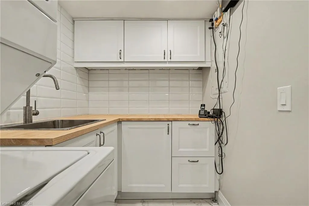 100 Burloak Drive #1303