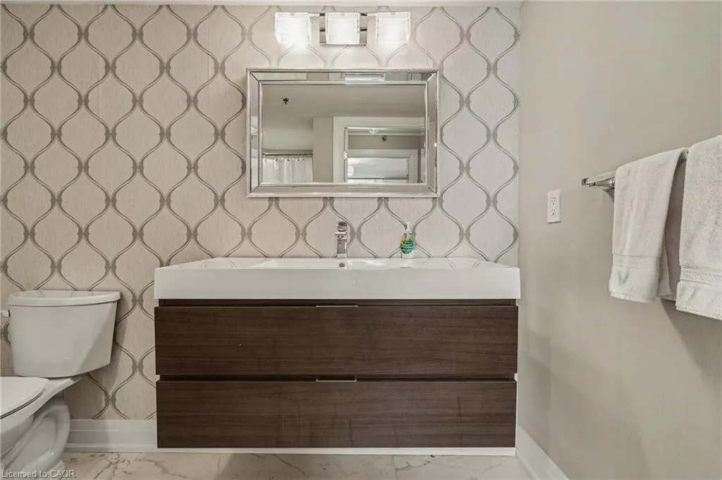 100 Burloak Drive #1303
