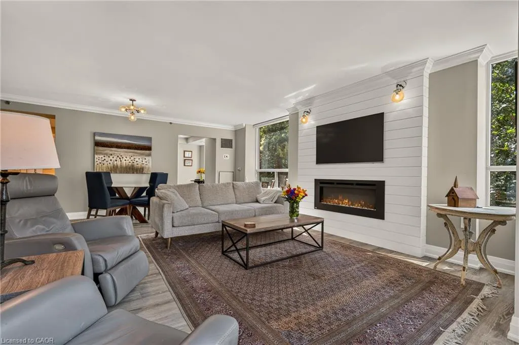 100 Burloak Drive #1303