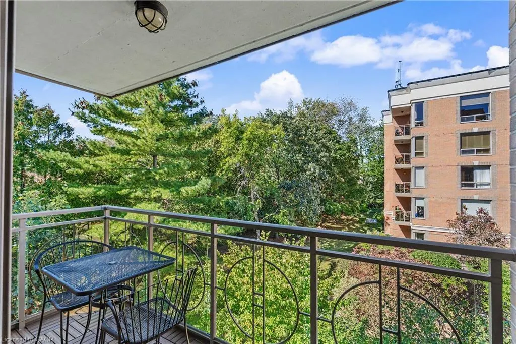 100 Burloak Drive #1303