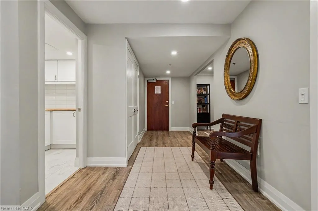 100 Burloak Drive #1303