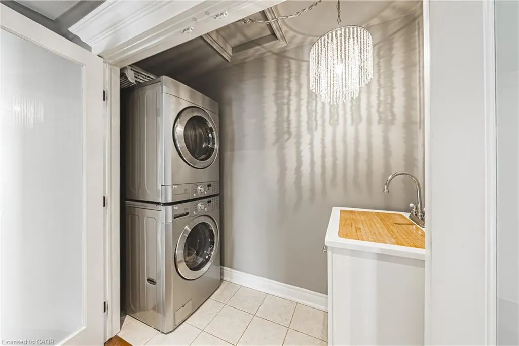 976 Shadeland Avenue #3