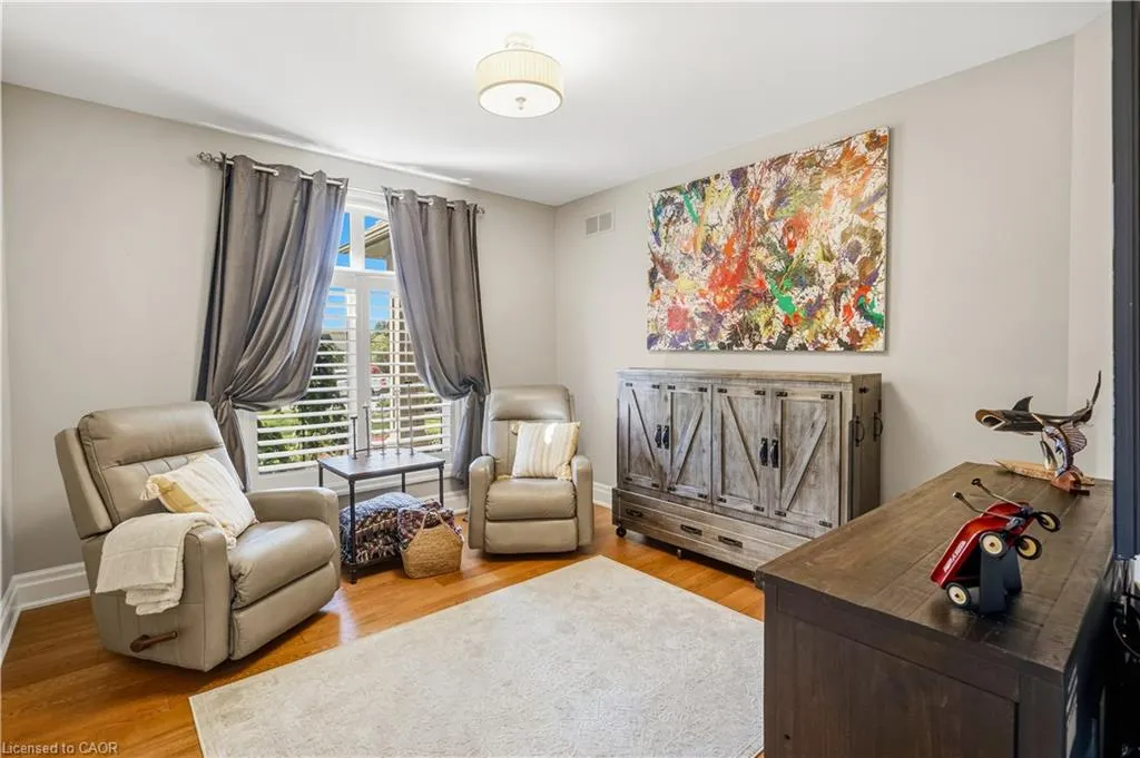 28 Sandalwood Crescent