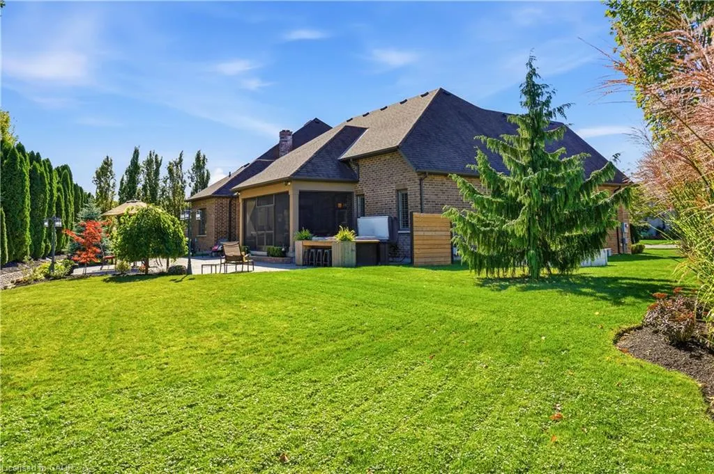 28 Sandalwood Crescent