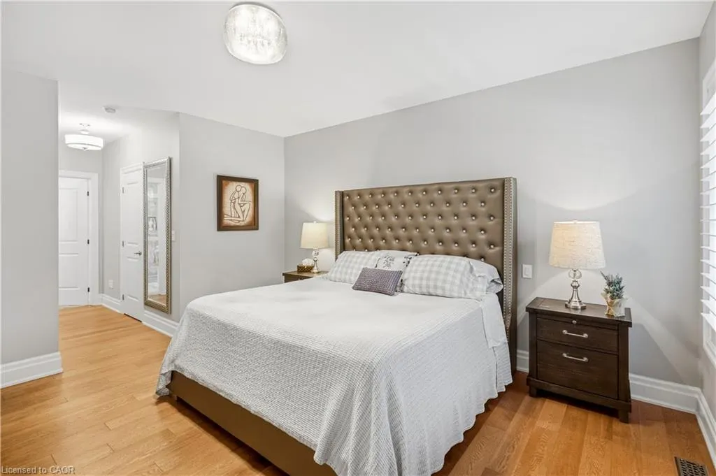 28 Sandalwood Crescent