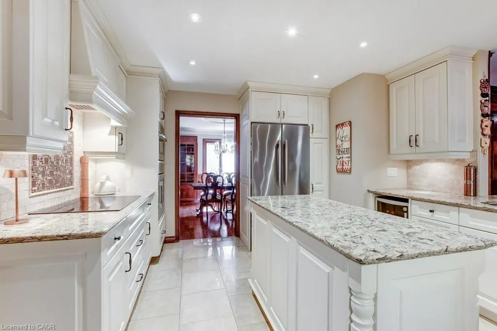215 Briar Hill Crescent
