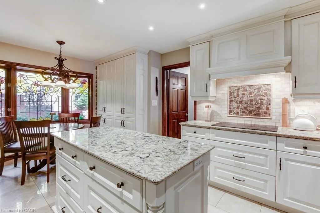 215 Briar Hill Crescent