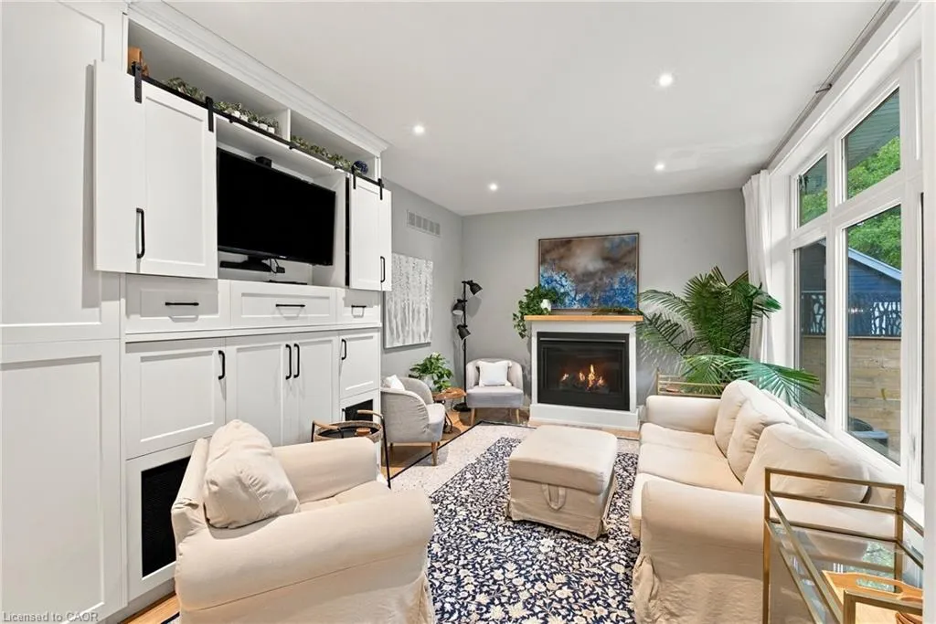 11 Wilberforce Avenue