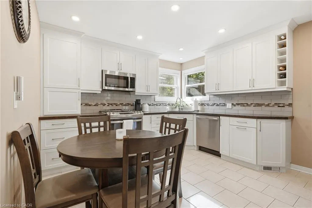 31 Shakespeare Avenue