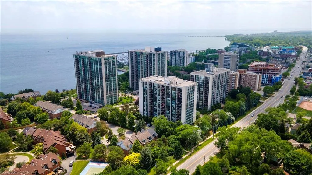 2175 Marine Drive #102