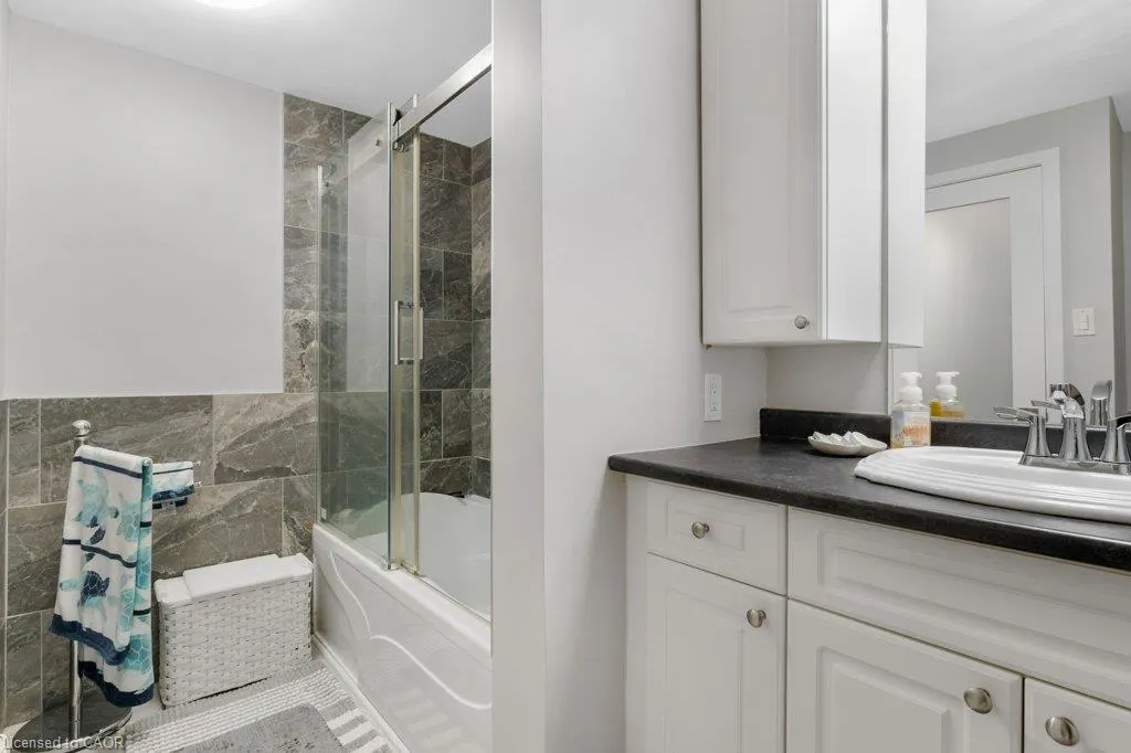 320 Traynor Avenue #1