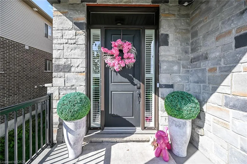 5083 St George's Drive