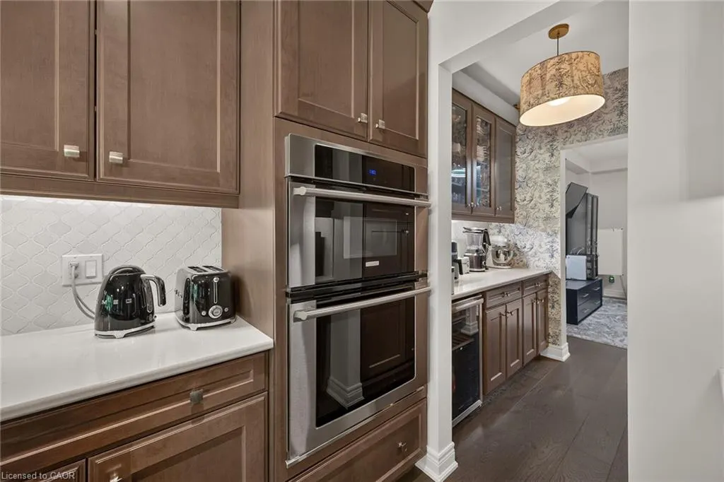 5083 St George's Drive