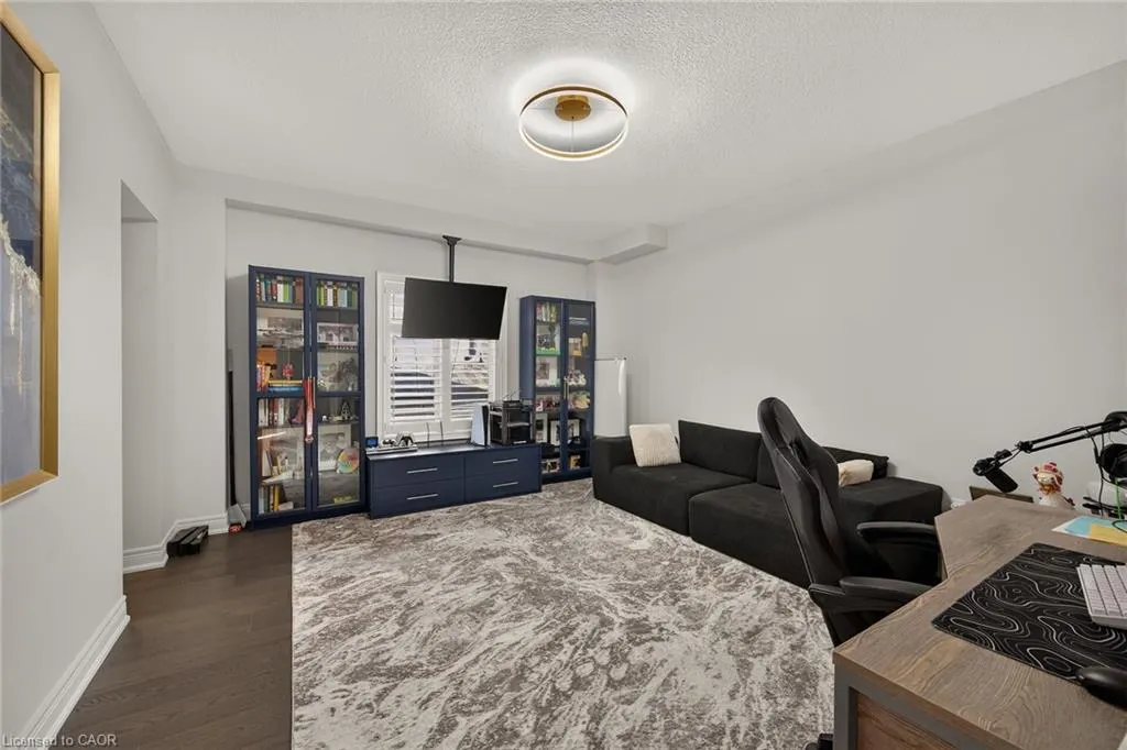 5083 St George's Drive