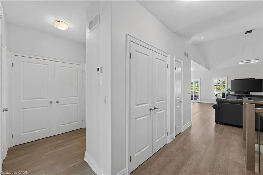 154 Port Robinson Road #11
