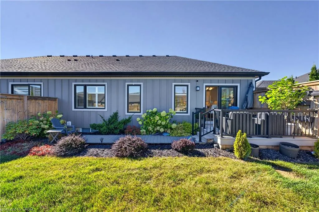 154 Port Robinson Road #11