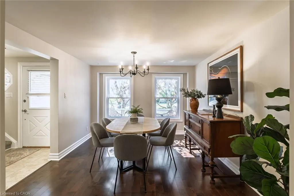 141 Viscount Road