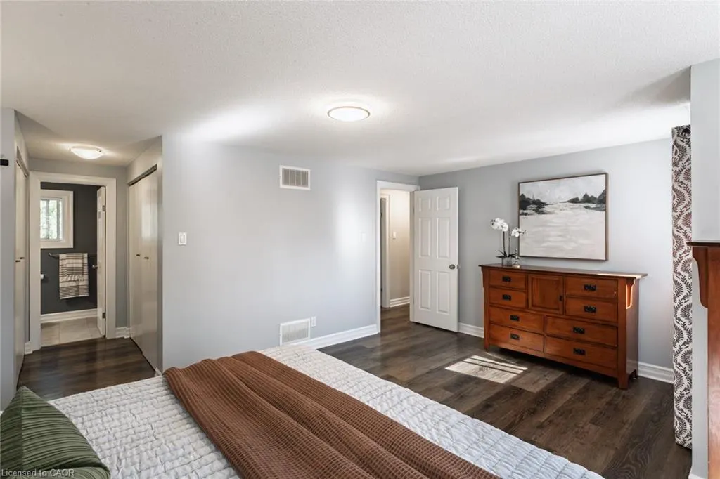 141 Viscount Road