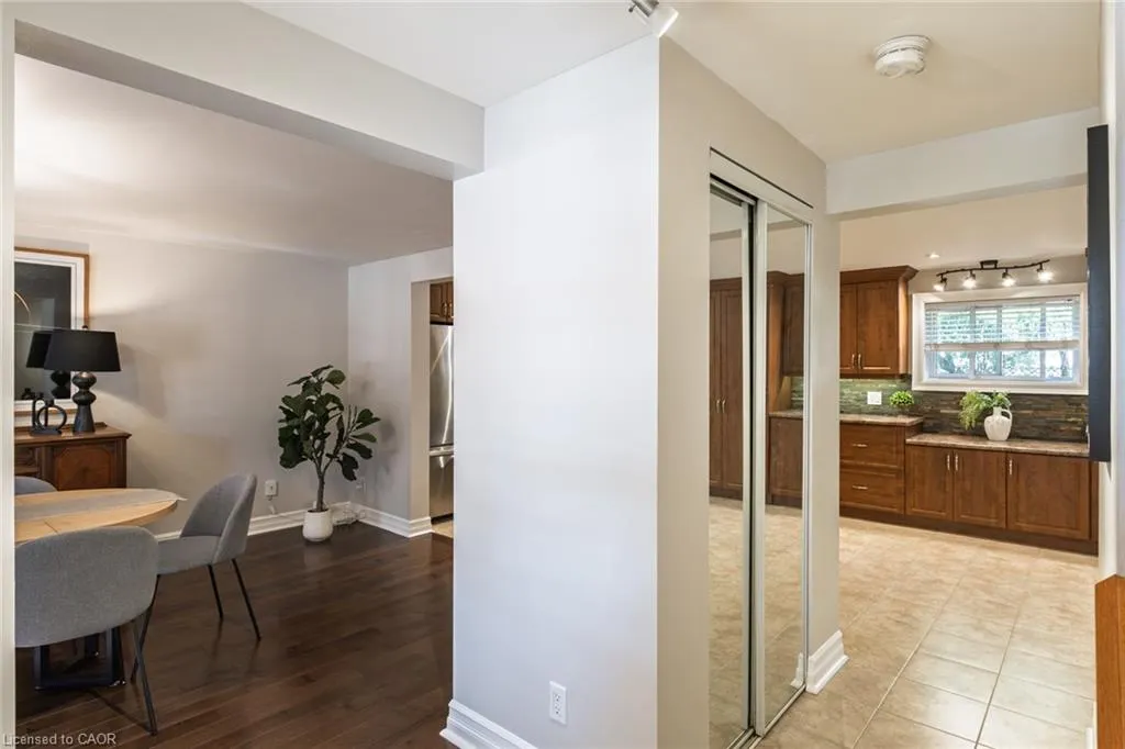 141 Viscount Road