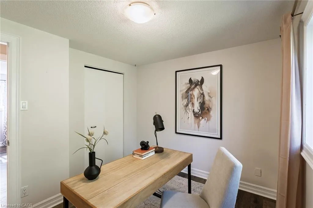 141 Viscount Road