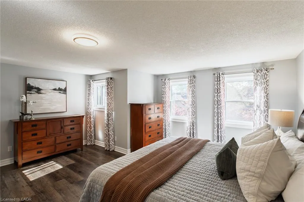 141 Viscount Road