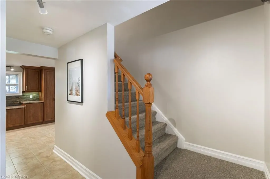 141 Viscount Road