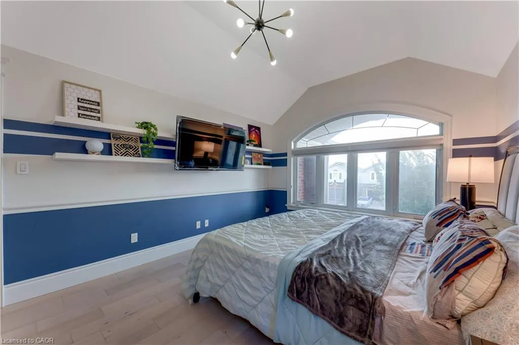 444 Thomas Slee Drive