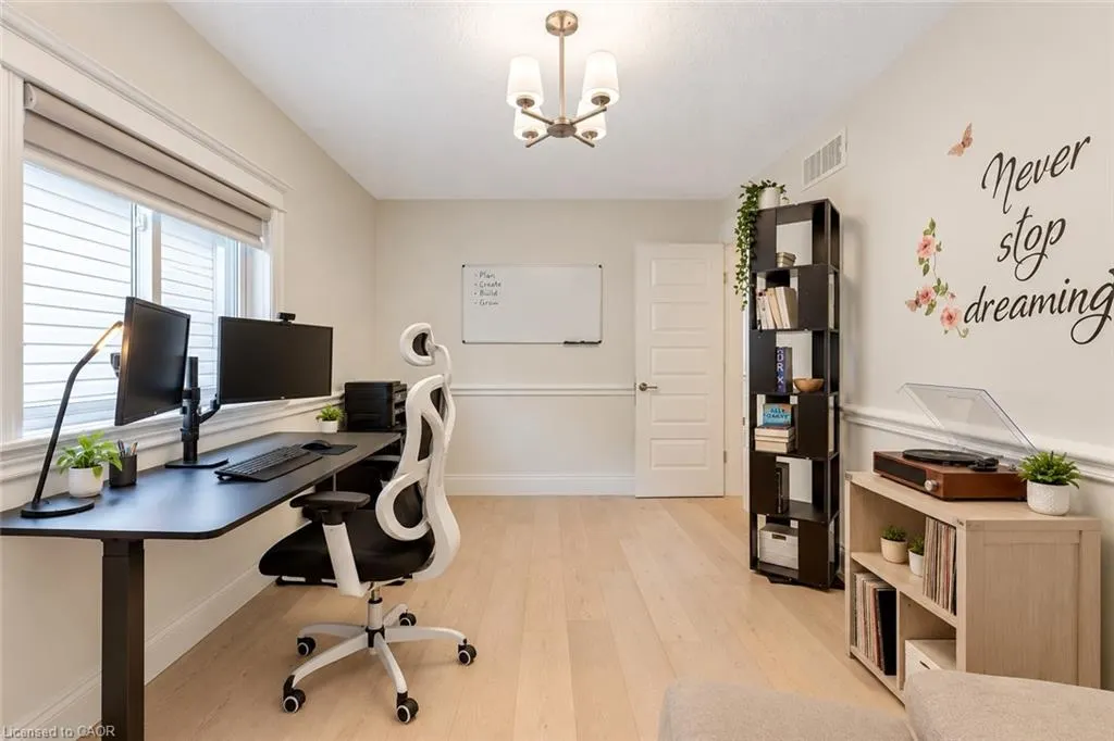 444 Thomas Slee Drive