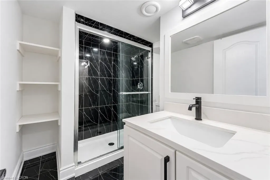 444 Thomas Slee Drive
